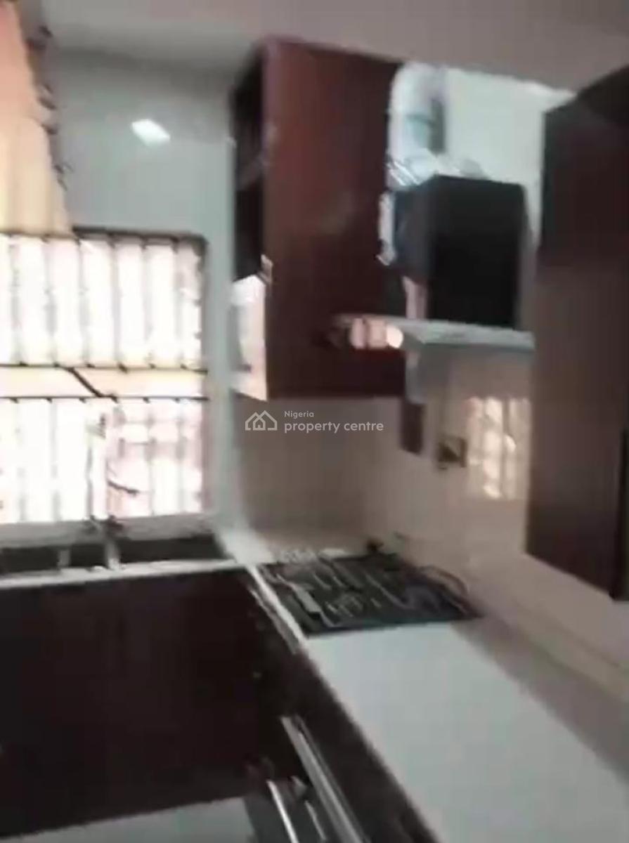 Lovely 2 Bedroom Flat, Gra, Ogudu, Lagos, Flat / Apartment for Rent