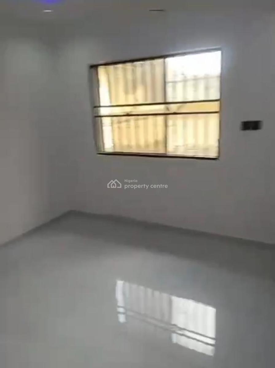 Lovely 2 Bedroom Flat, Gra, Ogudu, Lagos, Flat / Apartment for Rent