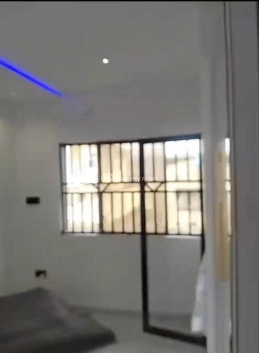 Lovely 2 Bedroom Flat, Gra, Ogudu, Lagos, Flat / Apartment for Rent