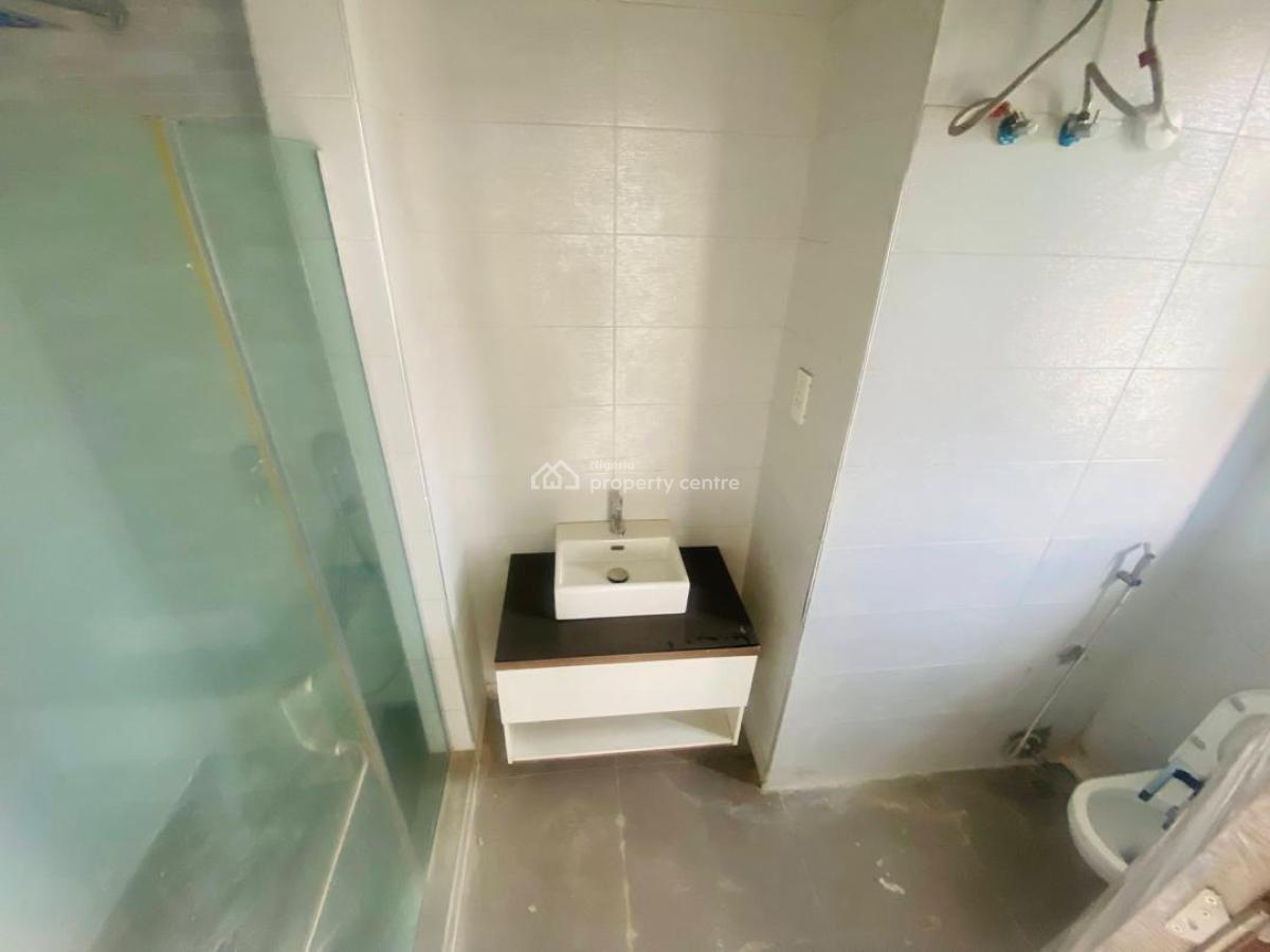 Serviced 2 Bedroom Apartment, Periwinkle Estate, Lekki Lagos, Lekki Phase 1, Lekki, Lagos, Flat / Apartment for Rent