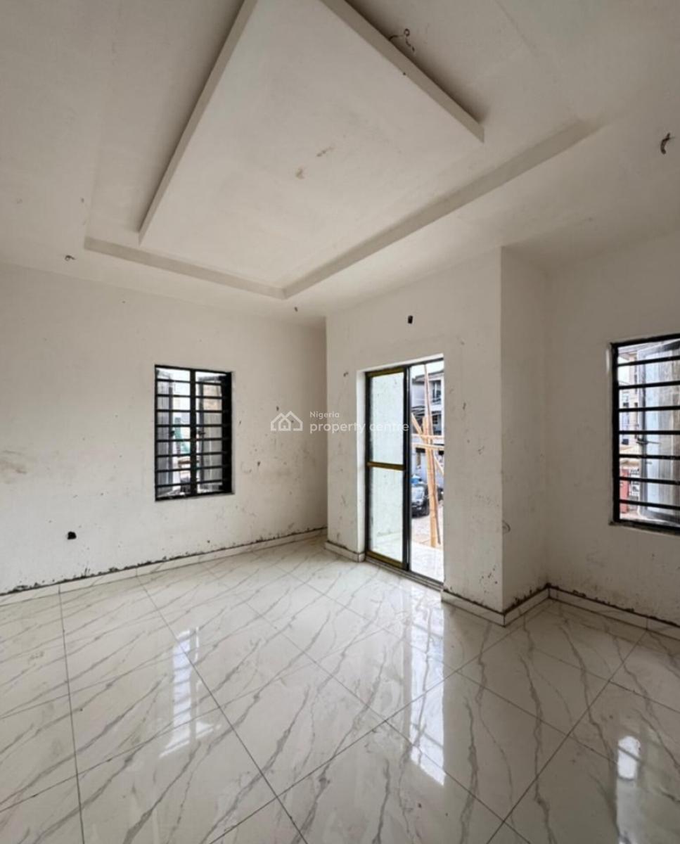3 Bedroom Apartment, Gbagada, Lagos, Block of Flats for Sale