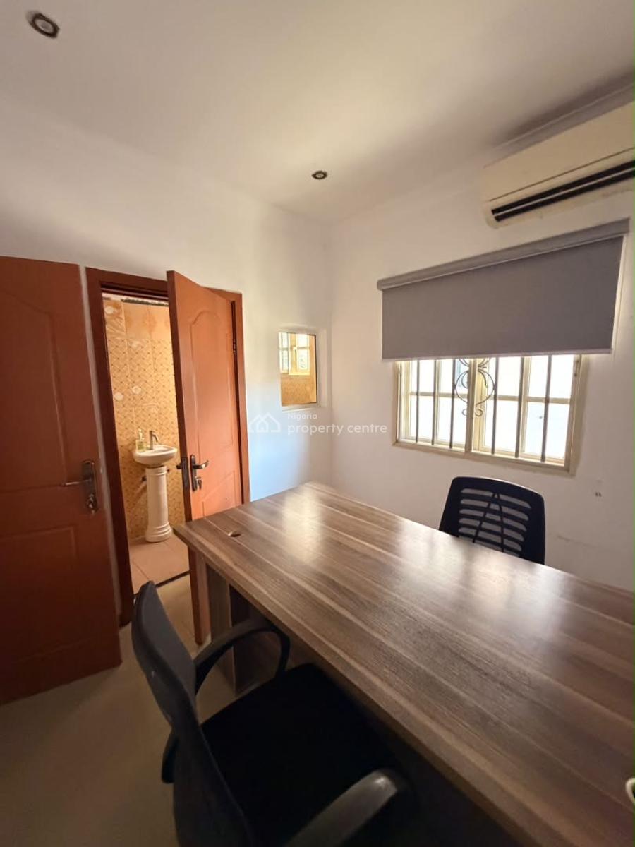 Self Serviced Office Space Available in Lekki Phase 1, Lekki Phase 1, Lekki, Lagos, Office Space for Rent