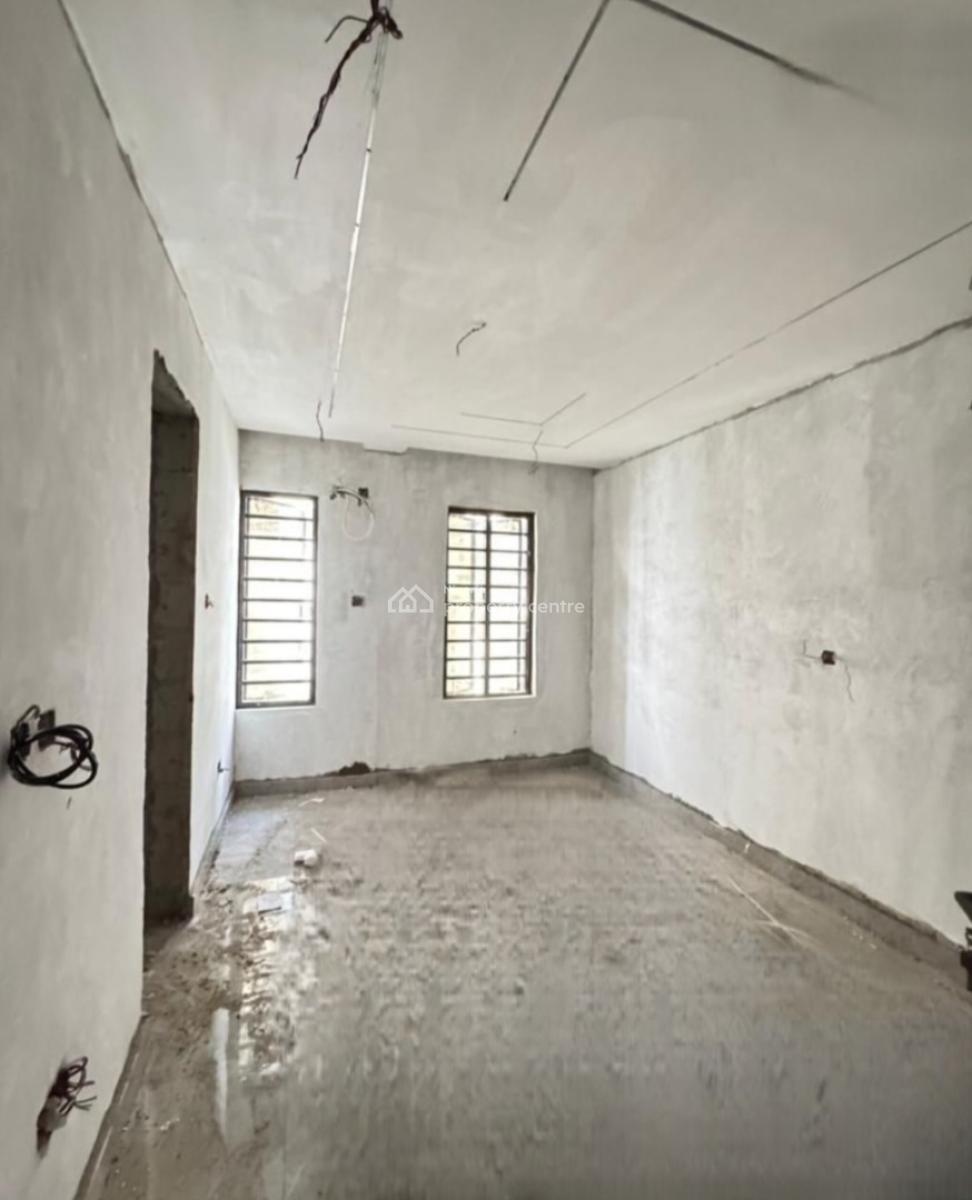 2 Bedroom Apartment with Bq, Yaba, Lagos, Block of Flats for Sale