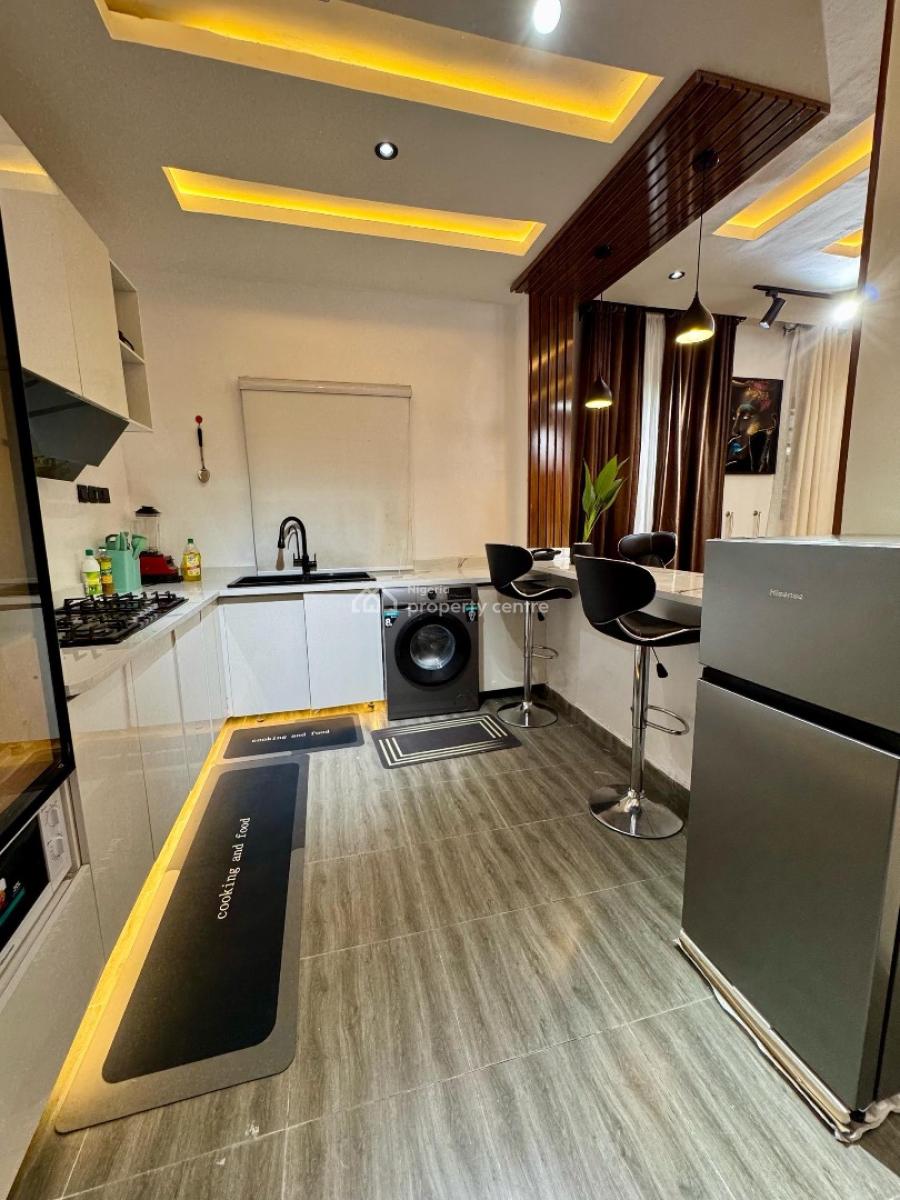 Lovely 1 Bedroom Bedroom Stand Alone Apartment with Smart Lock, Lekki Phase 1, Lekki, Lagos, Flat / Apartment Short Let
