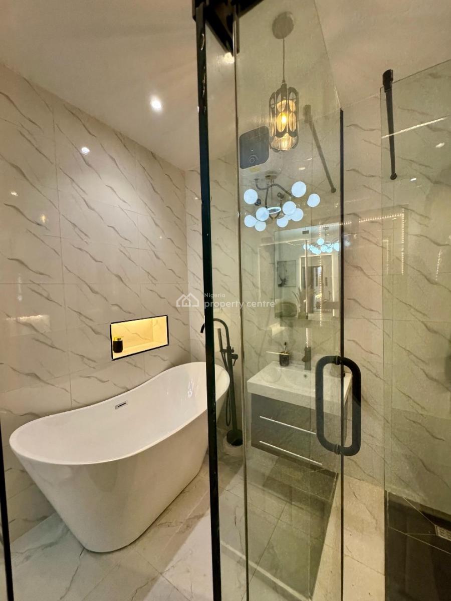 Lovely 1 Bedroom Bedroom Stand Alone Apartment with Smart Lock, Lekki Phase 1, Lekki, Lagos, Flat / Apartment Short Let