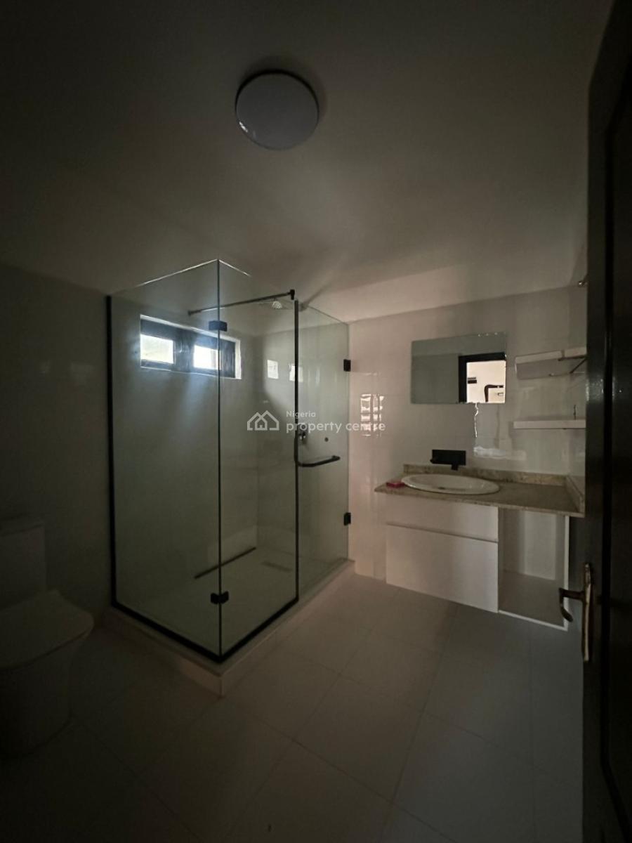 Clean & Spacious Newly Renovated Unfurnished 2-bedroom Terrace with Sw, Ikoyi, Lagos, Terraced Duplex for Rent