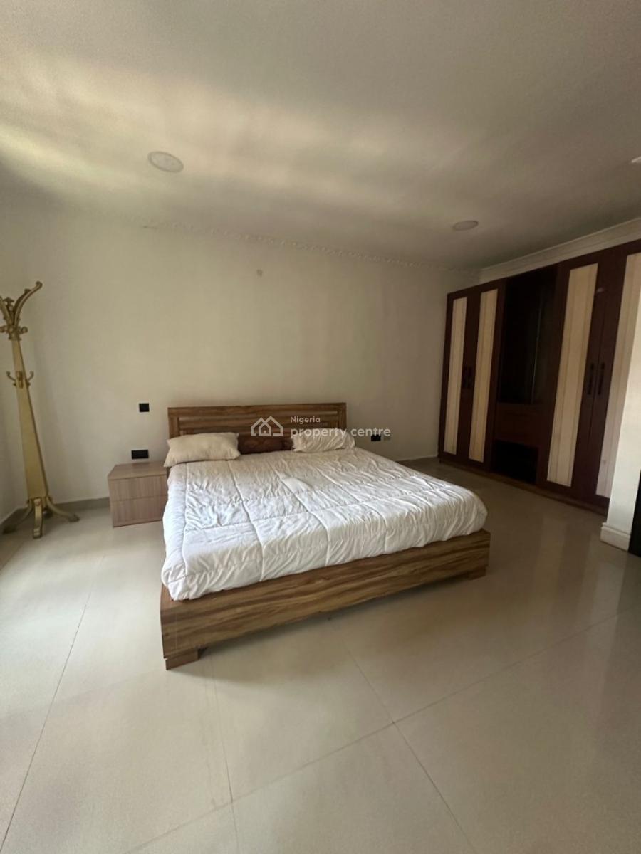 Clean & Spacious Newly Renovated Unfurnished 2-bedroom Terrace with Sw, Ikoyi, Lagos, Terraced Duplex for Rent