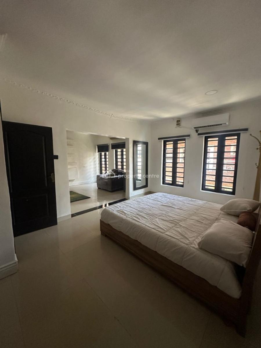 Clean & Spacious Newly Renovated Unfurnished 2-bedroom Terrace with Sw, Ikoyi, Lagos, Terraced Duplex for Rent