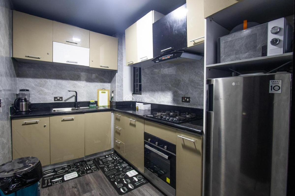 Nicely Furnished Three Bedroom Maisonette Penthouse, Lekki Phase 1, Lekki, Lagos, Flat / Apartment Short Let