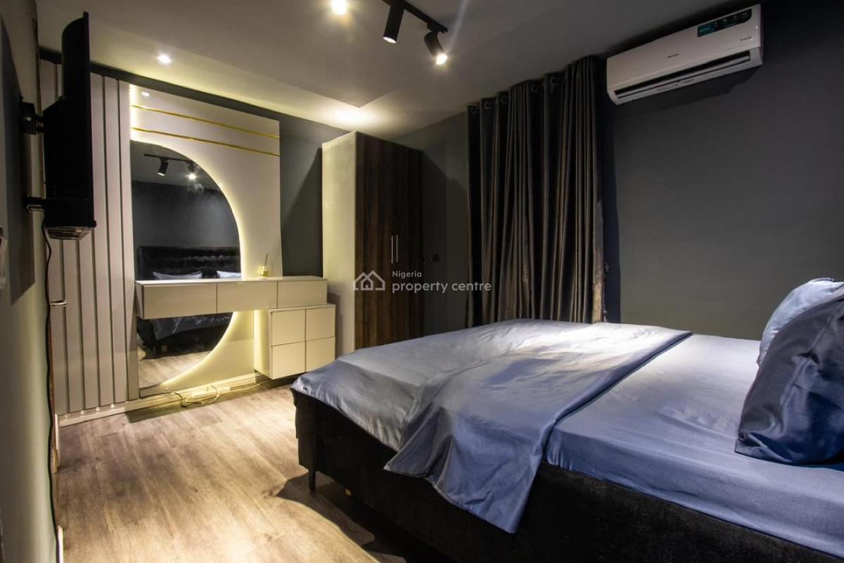 Nicely Furnished Three Bedroom Maisonette Penthouse, Lekki Phase 1, Lekki, Lagos, Flat / Apartment Short Let