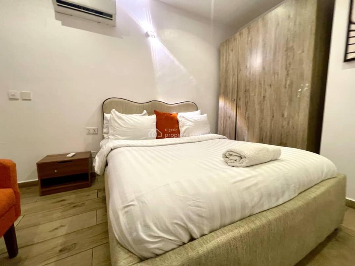 Nicely Furnished Two Bedroom Maisonette Penthouse, Lekki Phase 1, Lekki, Lagos, Flat / Apartment Short Let