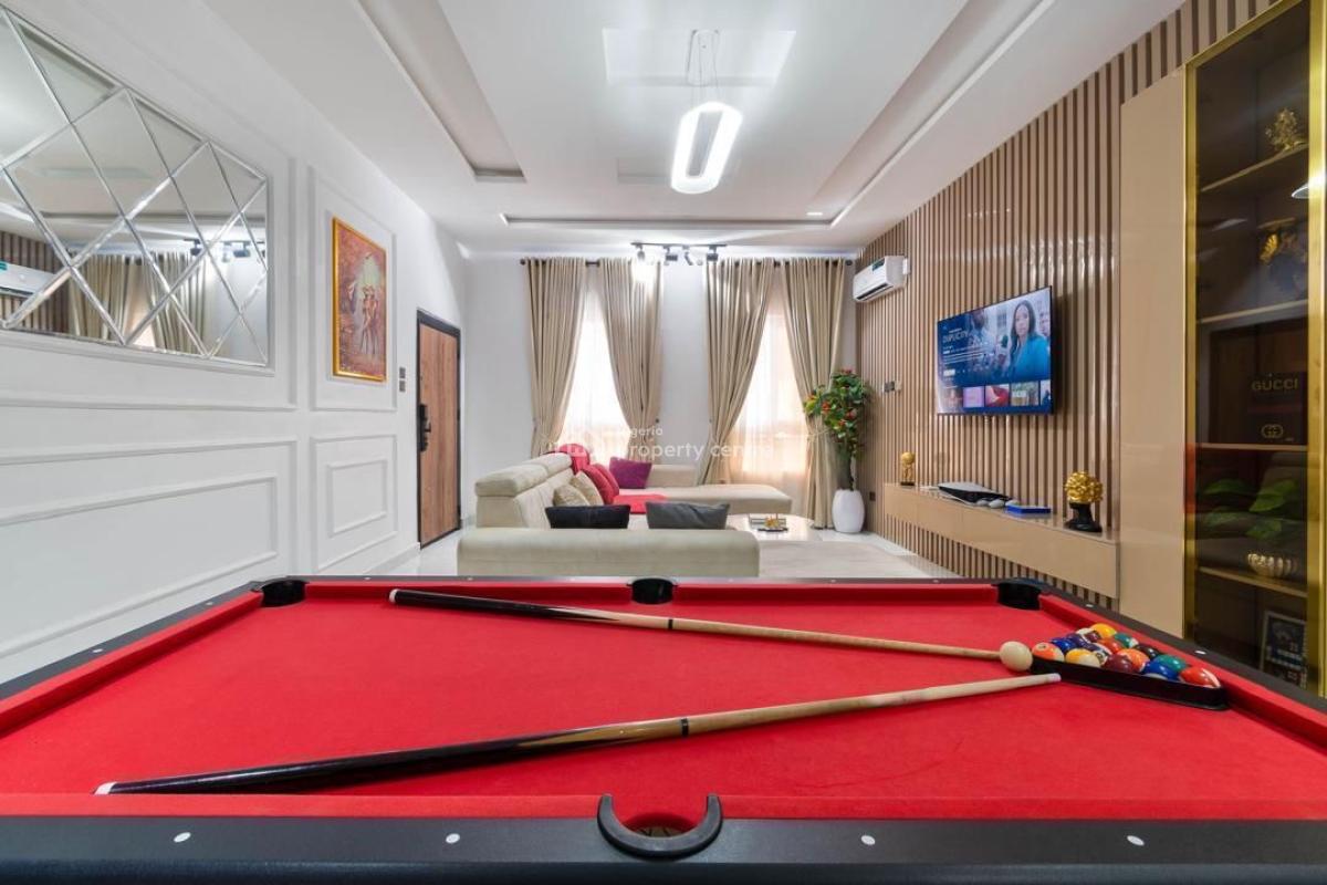 Nicely Furnished Three Bedroom Maisonette Penthouse in Lekki Phase 1, Lekki Phase 1, Lekki, Lagos, House Short Let
