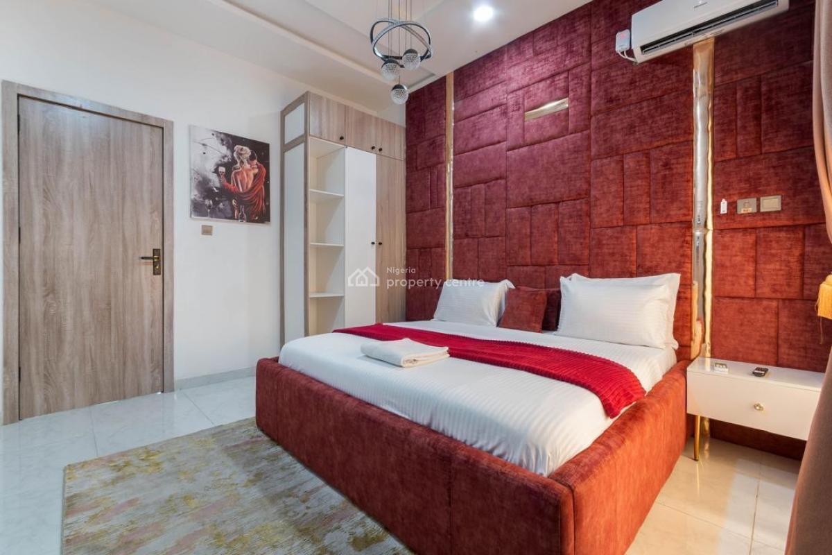 Nicely Furnished Three Bedroom Maisonette Penthouse in Lekki Phase 1, Lekki Phase 1, Lekki, Lagos, House Short Let