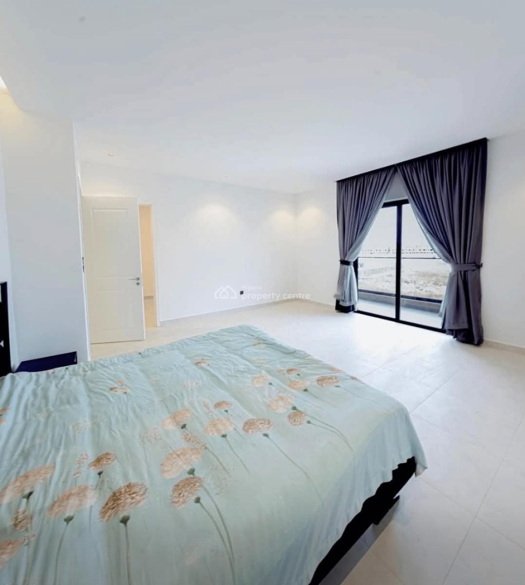 4 Bed   Semi-detached House   5 Bath, Lekki Phase 1, Lekki, Lagos, Semi-detached Duplex for Sale