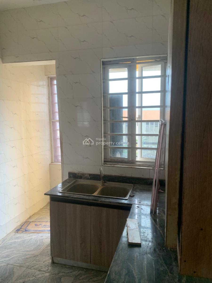 Spacious and Newly Renovated Room Selfcon Upstairs, Seaside Estate, Badore, Ajah, Lagos, Self Contain (single Rooms) for Rent