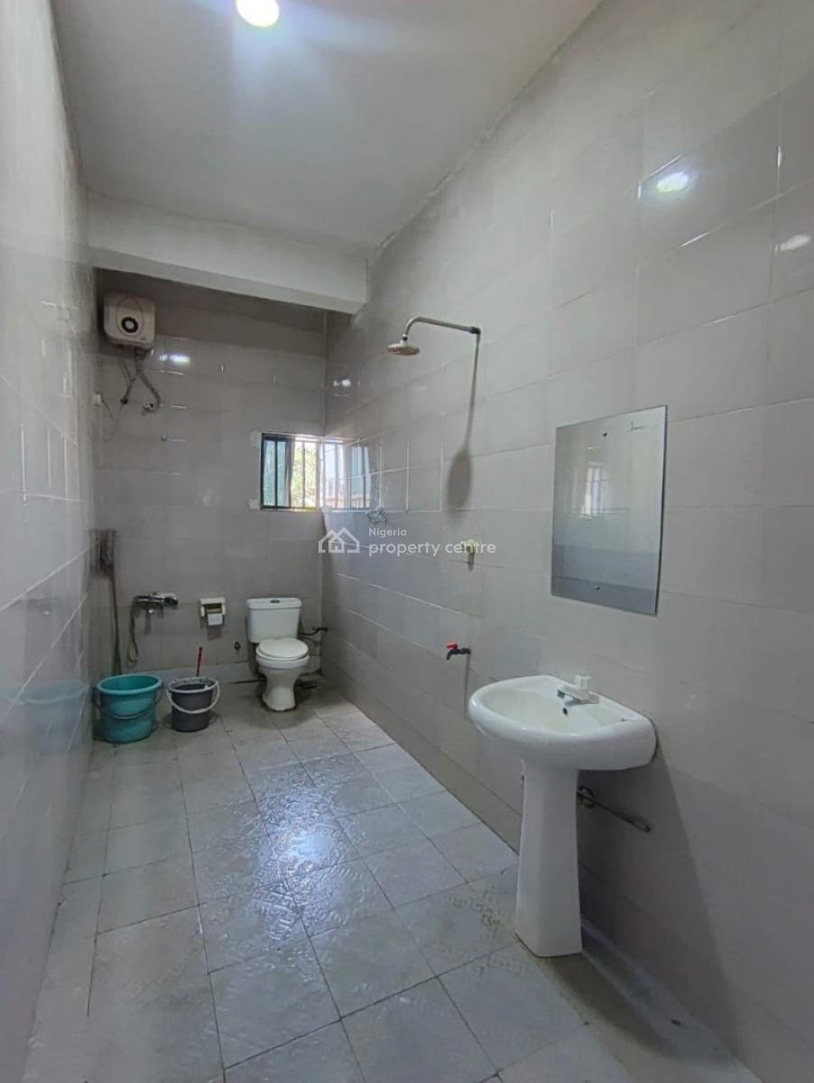 Clean 2 Bedroom Upstairs, Lbs, Sangotedo, Ajah, Lagos, Flat / Apartment for Rent