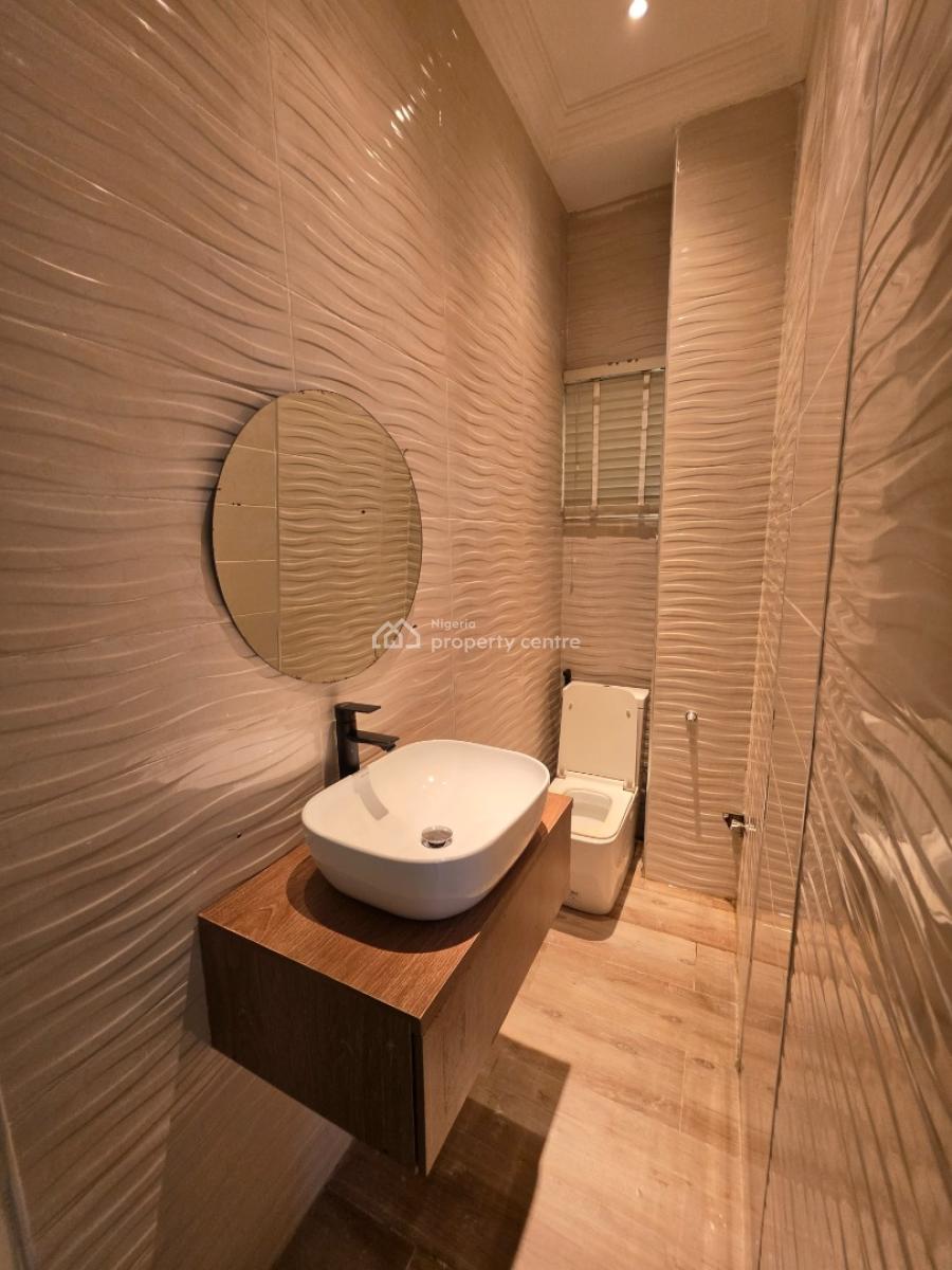 Well Maintained and Newly Renovated 3 Bedroom Serviced Flat with Bq, Off Bourdillon Road, Old Ikoyi, Ikoyi, Lagos, Flat / Apartment for Sale