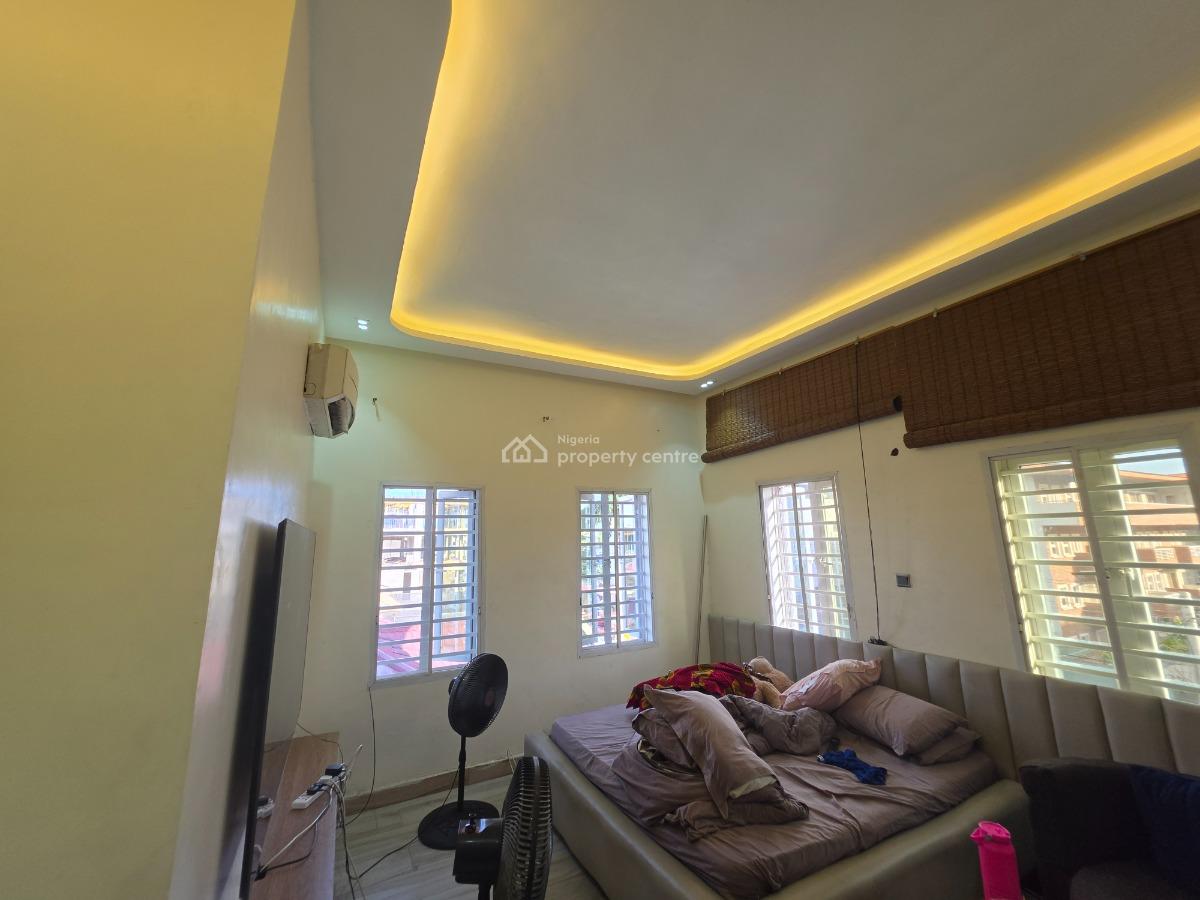 Well Maintained and Newly Renovated 3 Bedroom Serviced Flat with Bq, Off Bourdillon Road, Old Ikoyi, Ikoyi, Lagos, Flat / Apartment for Sale