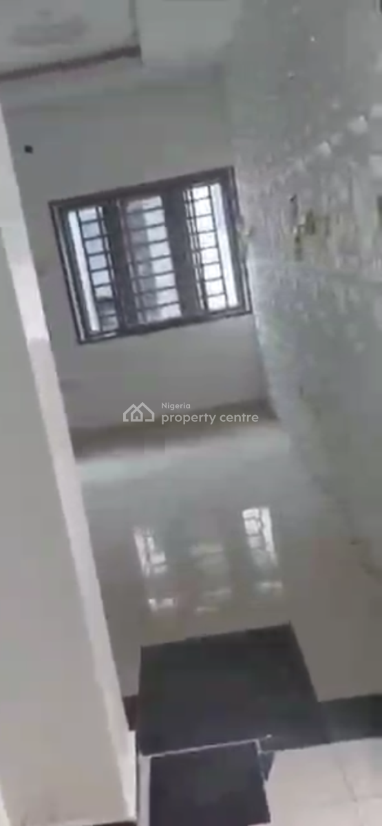 Standard 2 Bedroom Apartment, Gwarinpa, Abuja, Flat / Apartment for Rent