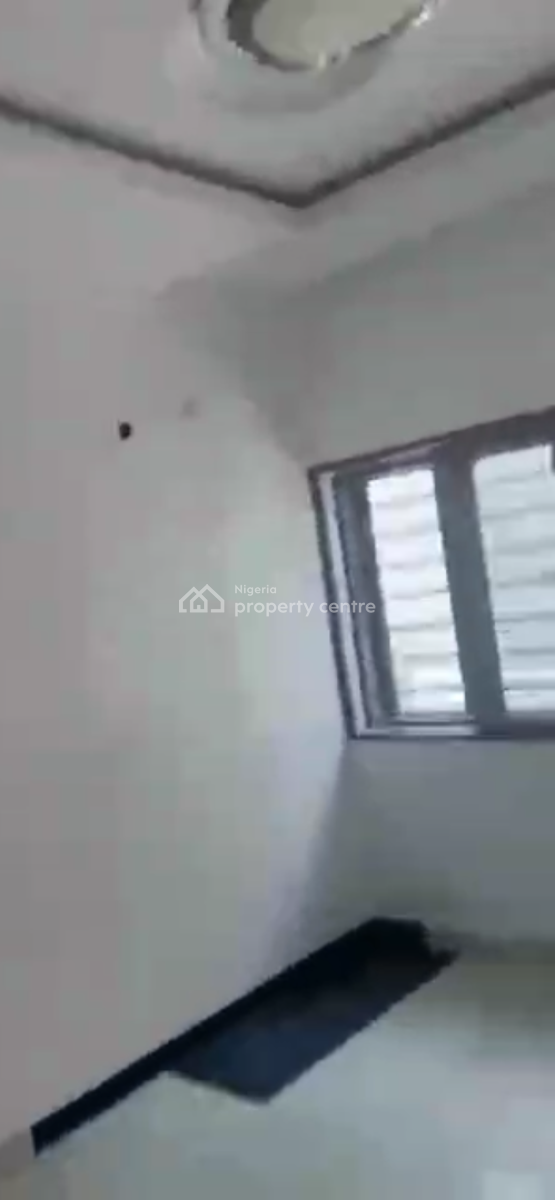 Standard 2 Bedroom Apartment, Gwarinpa, Abuja, Flat / Apartment for Rent
