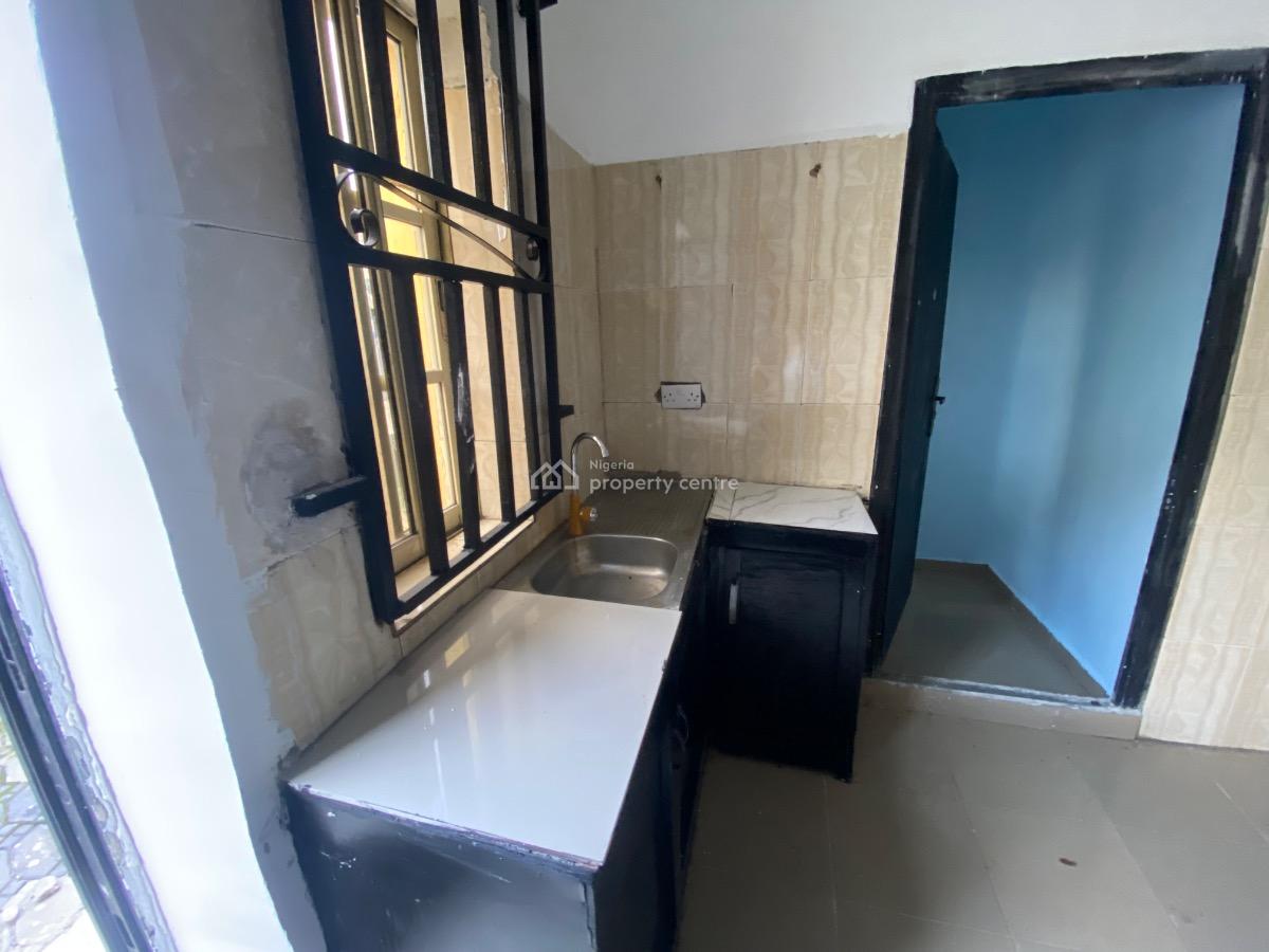 2 Bedroom Flat (upstairs/downstairs), General Paint, Pepperoni, Sangotedo, Ajah, Lagos, Flat / Apartment for Rent