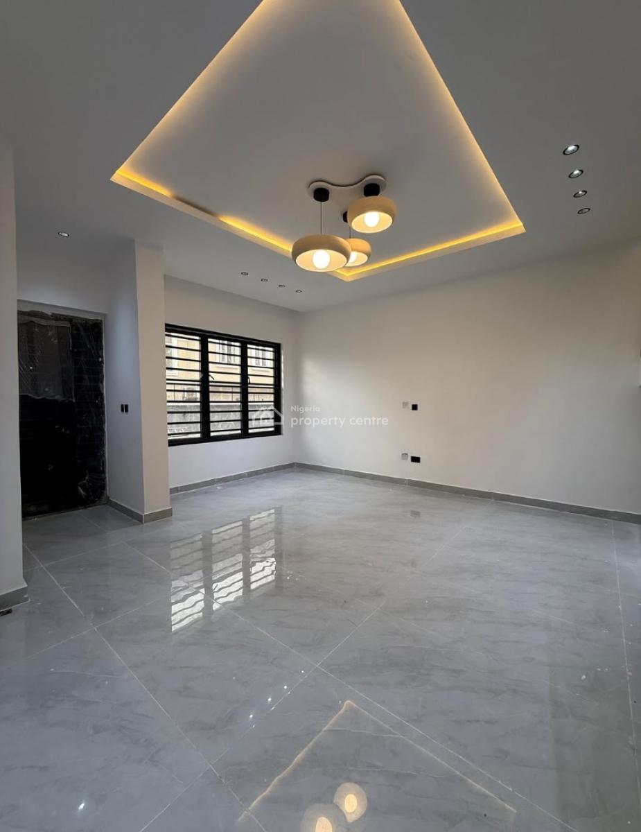 𝐁𝐄𝐀𝐔𝐓𝐈𝐅𝐔𝐋 3 𝐁𝐄𝐃𝐑𝐎𝐎𝐌 𝐌𝐀𝐈𝐒𝐎𝐍𝐄𝐓𝐓𝐄, Lekki Phase 1, Lekki, Lagos, Flat / Apartment for Rent