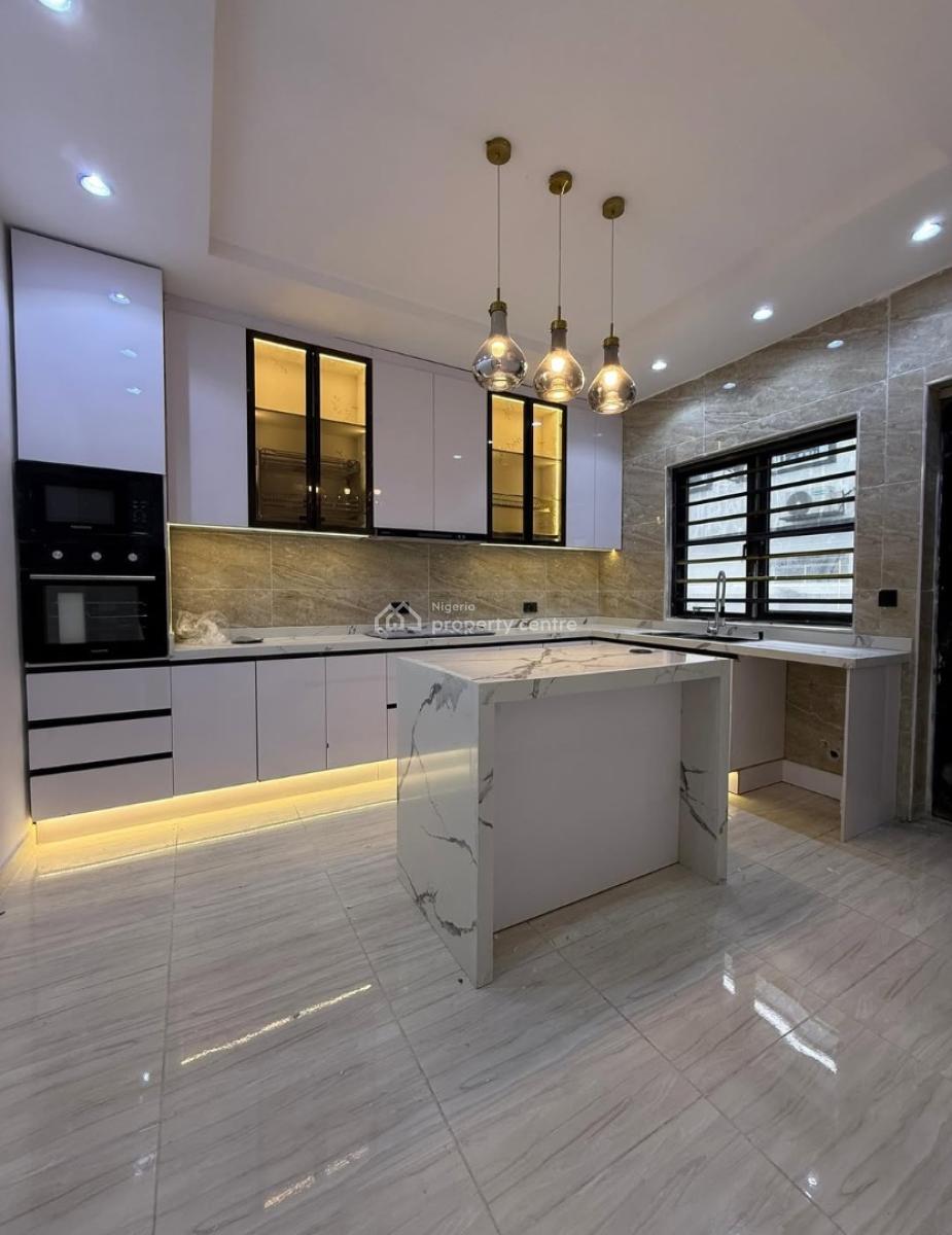 𝐁𝐄𝐀𝐔𝐓𝐈𝐅𝐔𝐋 3 𝐁𝐄𝐃𝐑𝐎𝐎𝐌 𝐌𝐀𝐈𝐒𝐎𝐍𝐄𝐓𝐓𝐄, Lekki Phase 1, Lekki, Lagos, Flat / Apartment for Rent