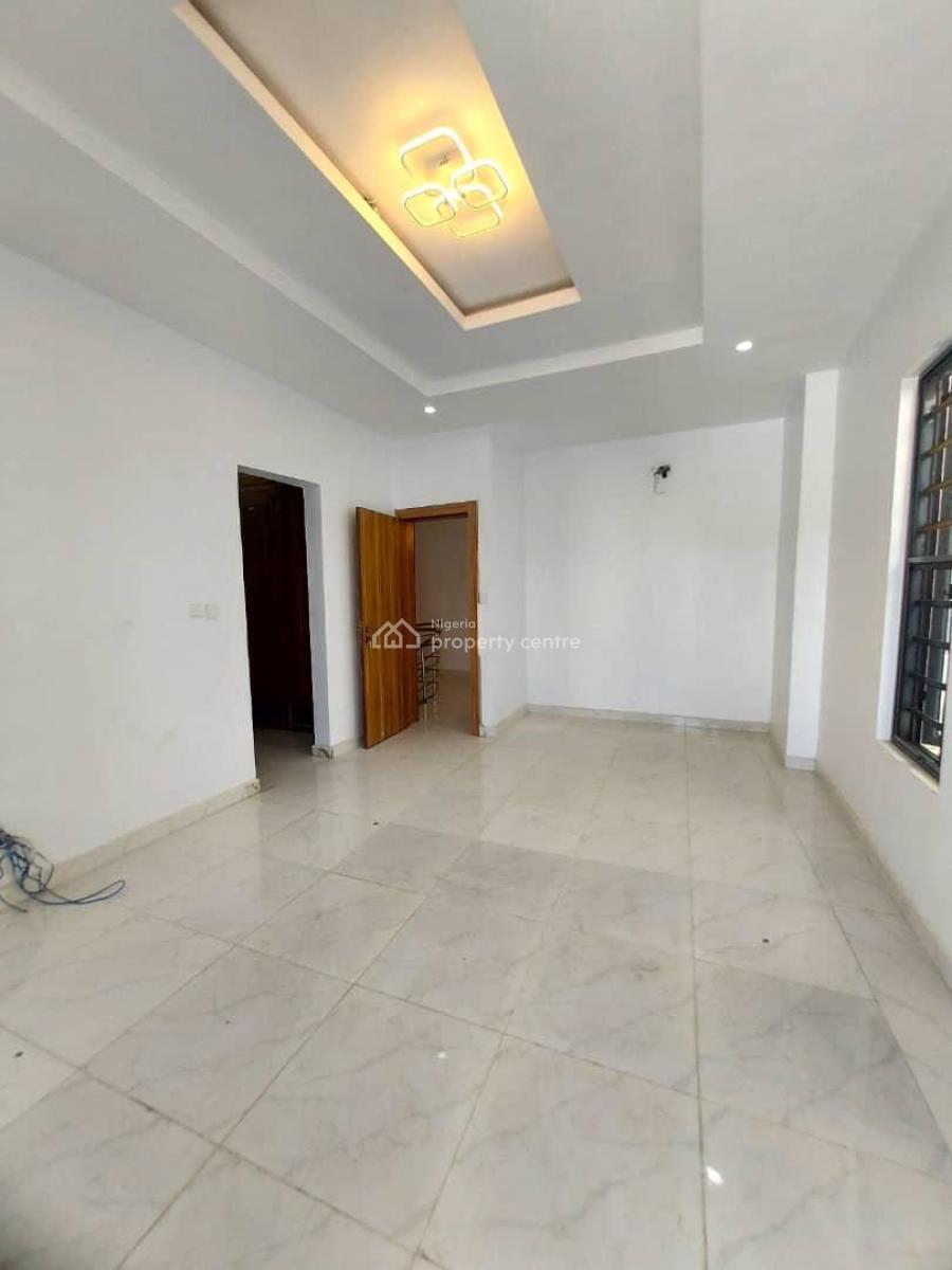 4 Bedroom Terrace, Off Domino Pizza Ologolo Lekki Lagos, Ologolo, Lekki, Lagos, Semi-detached Duplex for Rent