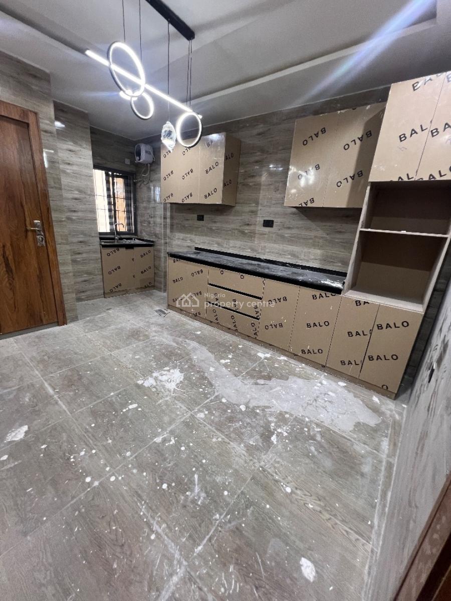 Newly Built 2bedroom Flat at Lekki Phase 1 All Rooms Are En-suite ., Off Bisola Durosinmi Etti Drive Lekki Phase 1, Lekki Phase 1, Lekki, Lagos, Flat / Apartment for Rent