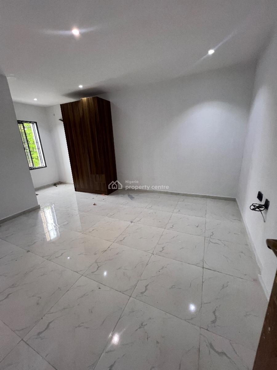 Newly Built 2bedroom Flat at Lekki Phase 1 All Rooms Are En-suite ., Off Bisola Durosinmi Etti Drive Lekki Phase 1, Lekki Phase 1, Lekki, Lagos, Flat / Apartment for Rent