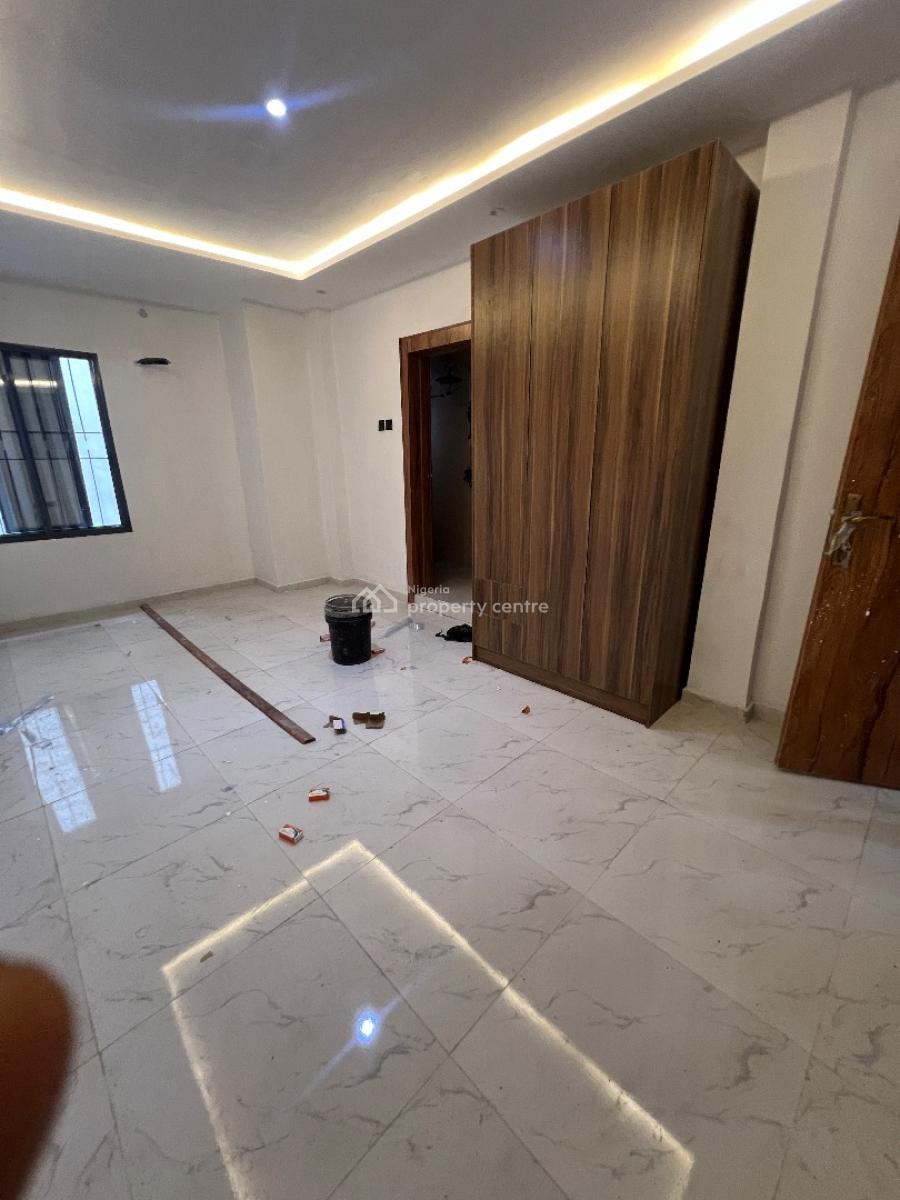 Newly Built 2bedroom Flat at Lekki Phase 1 All Rooms Are En-suite ., Off Bisola Durosinmi Etti Drive Lekki Phase 1, Lekki Phase 1, Lekki, Lagos, Flat / Apartment for Rent