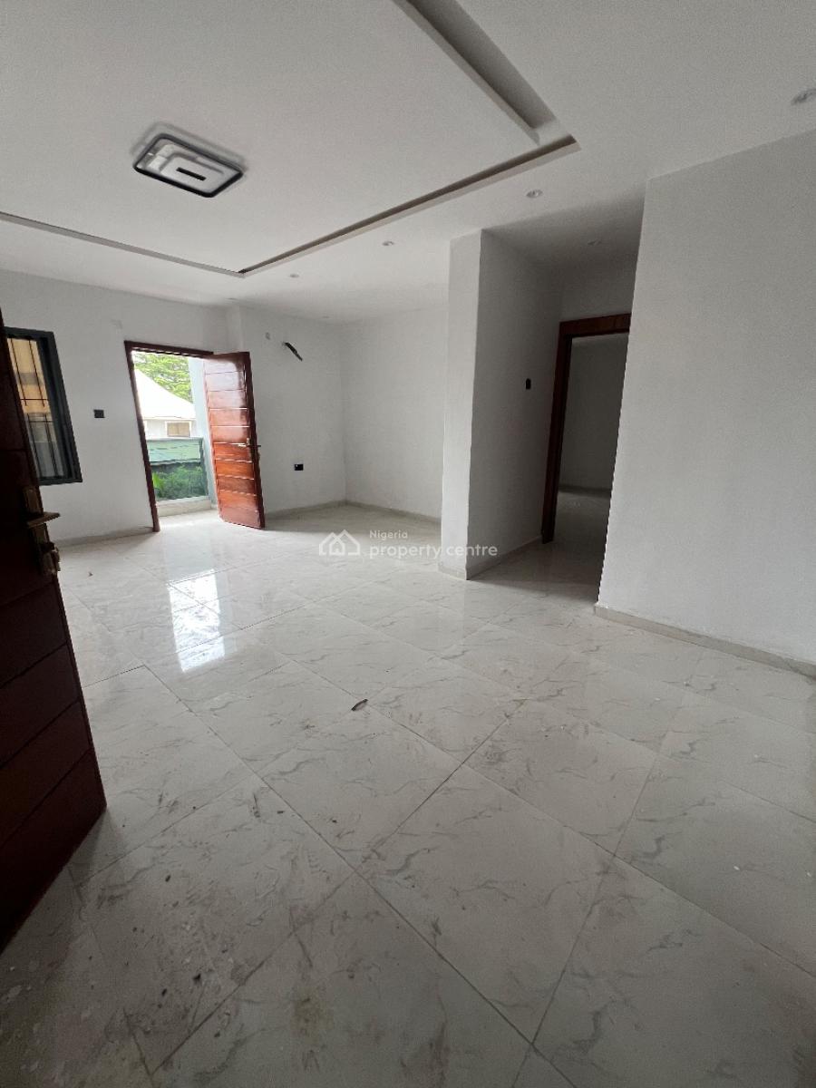 Newly Built 2bedroom Flat at Lekki Phase 1 All Rooms Are En-suite ., Off Bisola Durosinmi Etti Drive Lekki Phase 1, Lekki Phase 1, Lekki, Lagos, Flat / Apartment for Rent