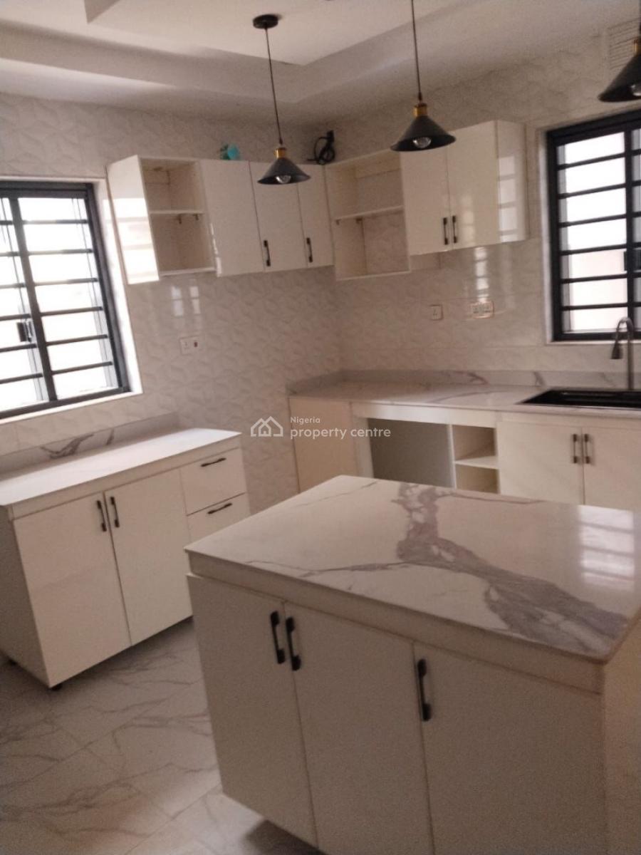 Fully Detached 5 Bed Room + 1 Box Room (6) & Bq*, Omole Phase 1, Ikeja, Lagos, Detached Duplex for Sale