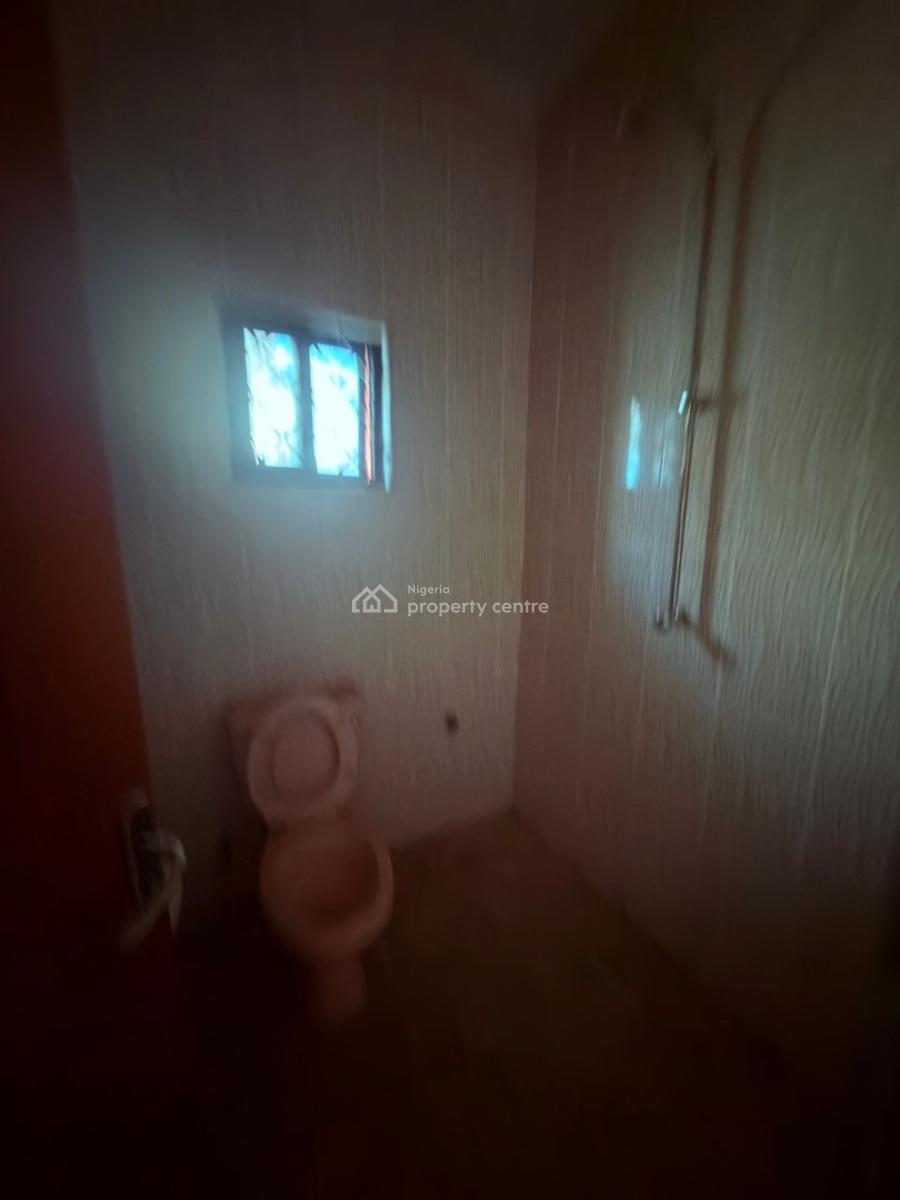 for Lease  22 Rooms ( Offices)  6bed Duplex  3room Bq 2 Conference Roo, Wuse 2, Abuja, Plaza / Complex / Mall for Rent