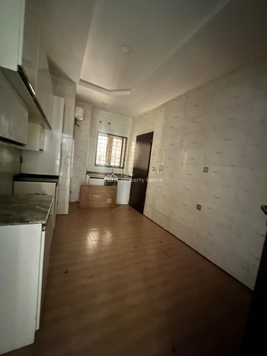 3bedrooms Flat in The Heart of Jahi 8million, Jahi, Abuja, Flat / Apartment for Rent