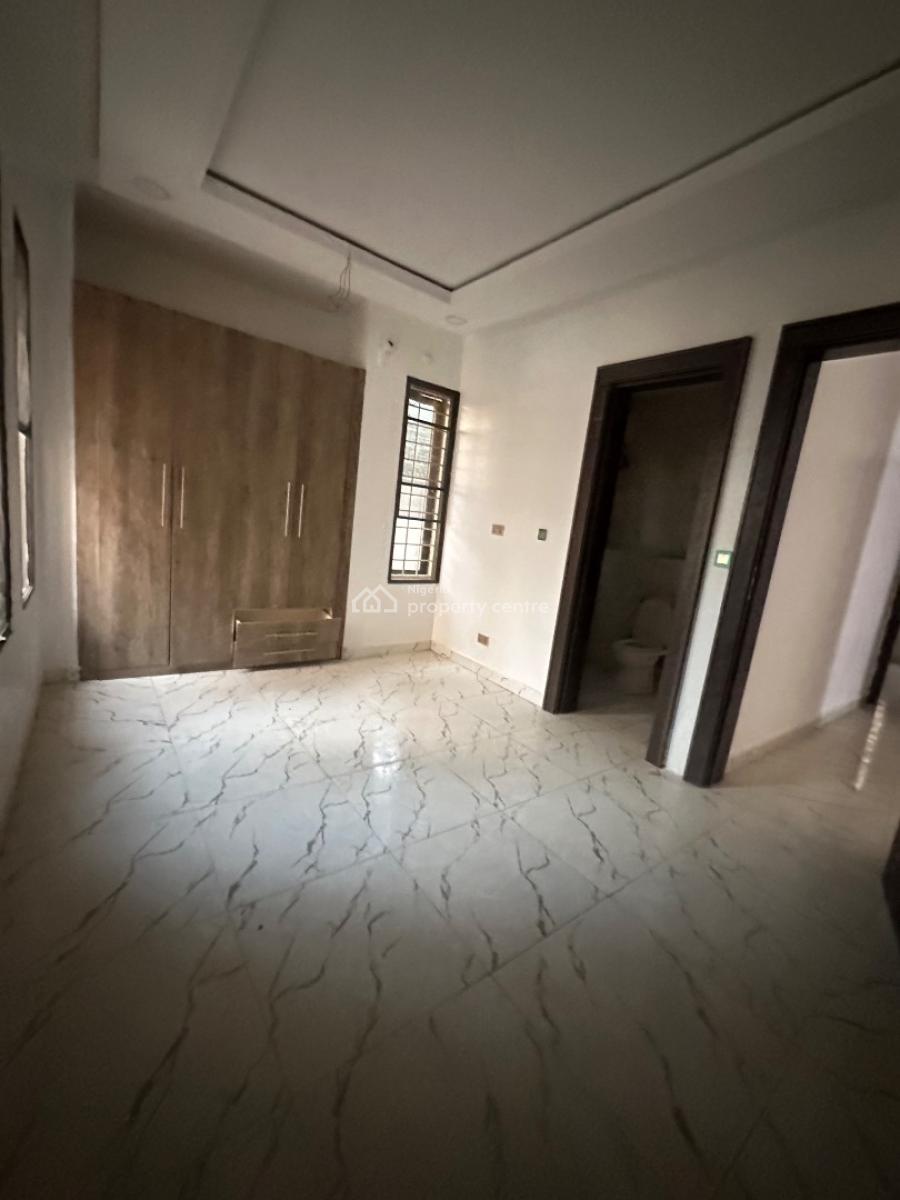 3bedrooms Flat in The Heart of Jahi 8million, Jahi, Abuja, Flat / Apartment for Rent