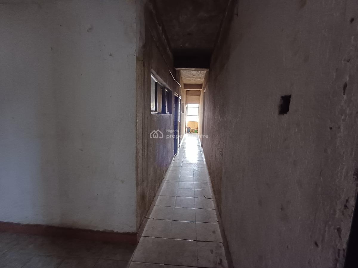 18 Rooms Guest House in a Prime Location, Zone 2, Wuse, Abuja, Hotel / Guest House for Rent