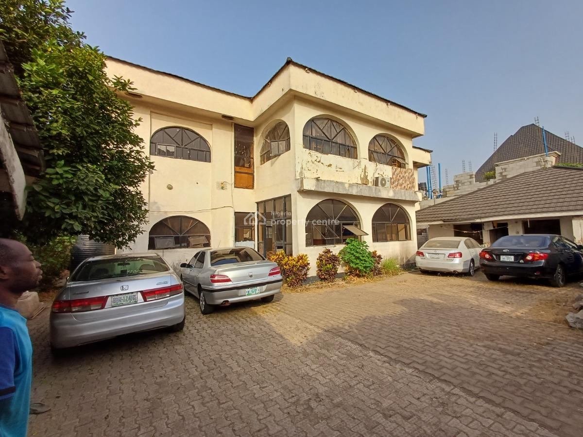 18 Rooms Guest House in a Prime Location, Zone 2, Wuse, Abuja, Hotel / Guest House for Rent