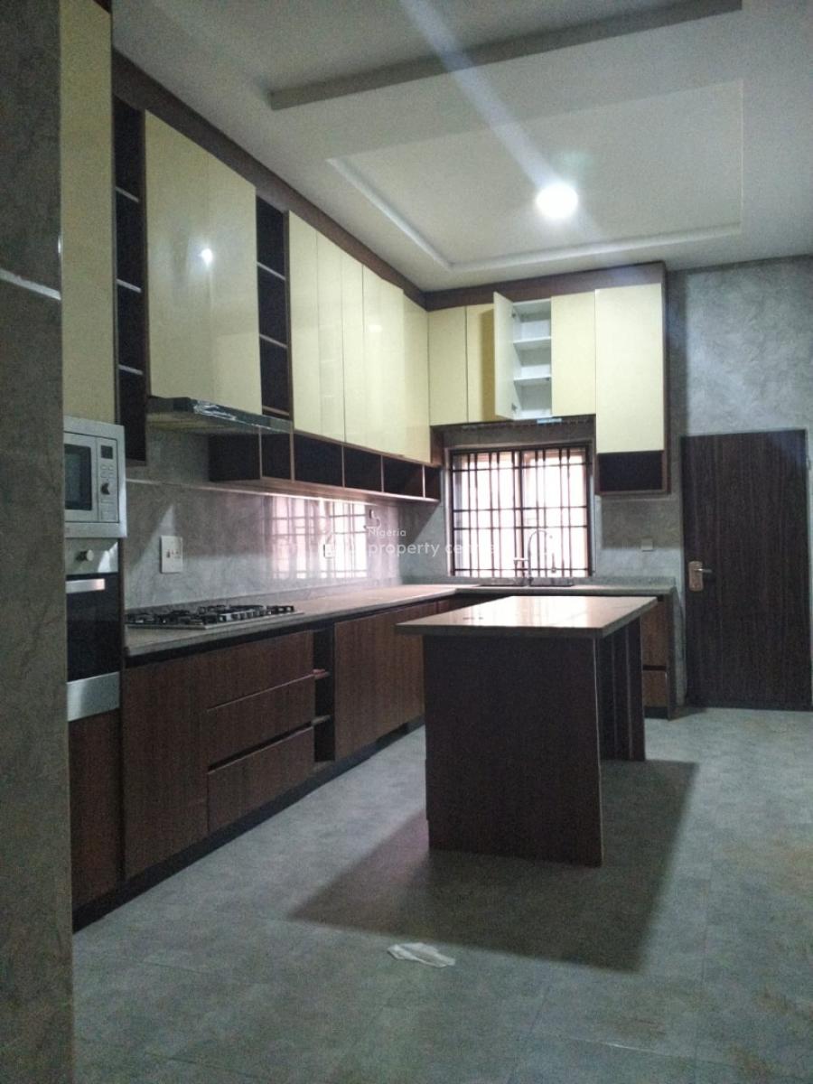 Standard 5 Bedroom Semi Detached Duplex, Guzape District, Abuja, Semi-detached Duplex for Rent