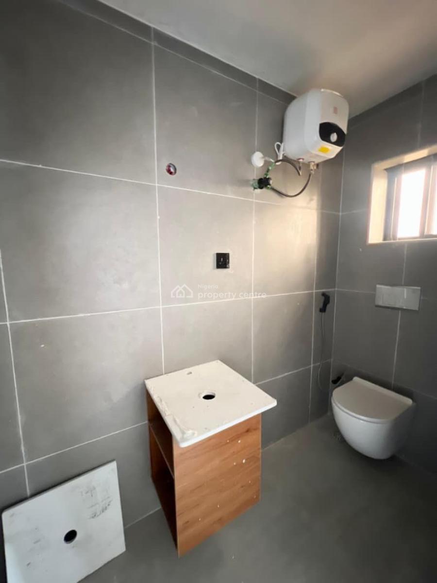 Fully Finished 2 Bedroom Apartment, Adeniyi Jones, Ikeja, Lagos, Flat / Apartment for Sale