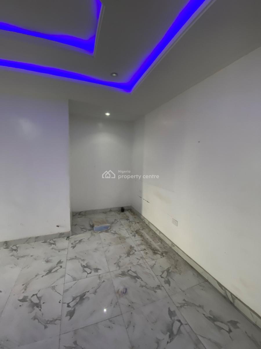 Standard Two Bedroom Apartment, in an Estate in Sangotedo, Ajah, Lagos, Flat / Apartment for Rent