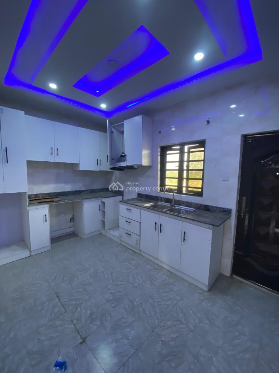 Standard Two Bedroom Apartment, in an Estate in Sangotedo, Ajah, Lagos, Flat / Apartment for Rent