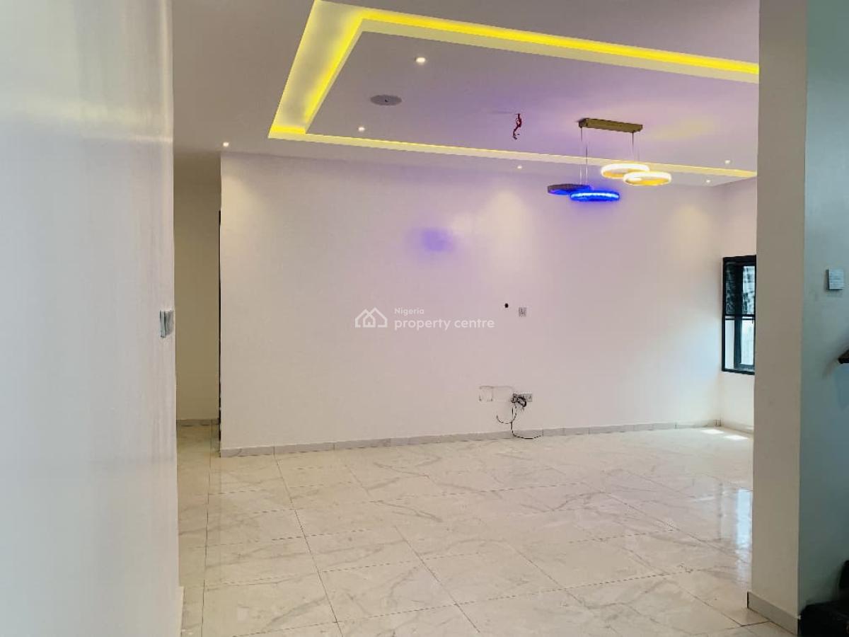 5 Bedroom Detached House with 2 Living Rooms, Osapa, Lekki, Lagos, Detached Duplex for Sale
