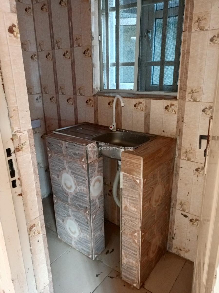 Room and Parlour with Prepaid 1toilet Kitchen, Off Platinum Way, Ikate Elegushi, Lekki, Lagos, Mini Flat (room and Parlour) for Rent