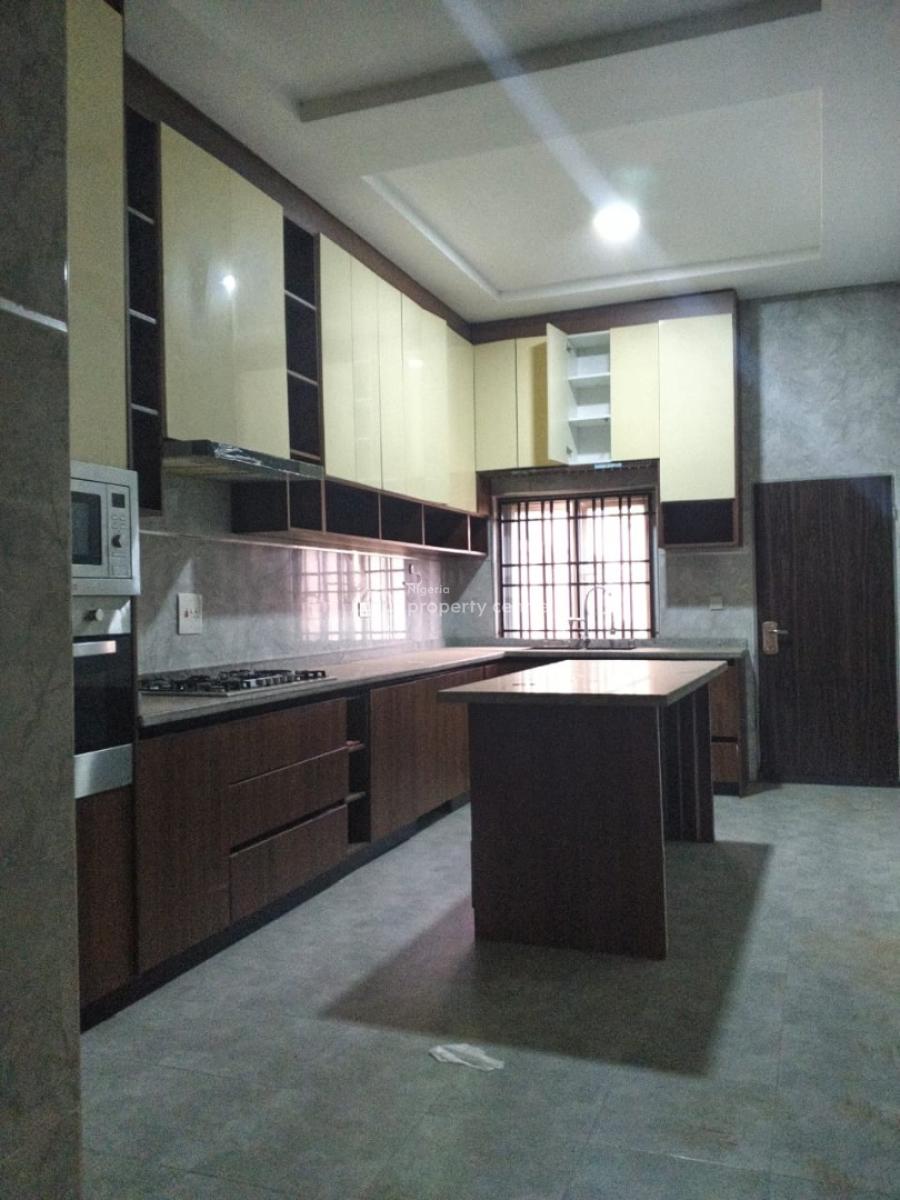Tastefully Finished 5-bedroom Semi-detached Duplex with Bq, Guzape District, Abuja, Semi-detached Duplex for Rent