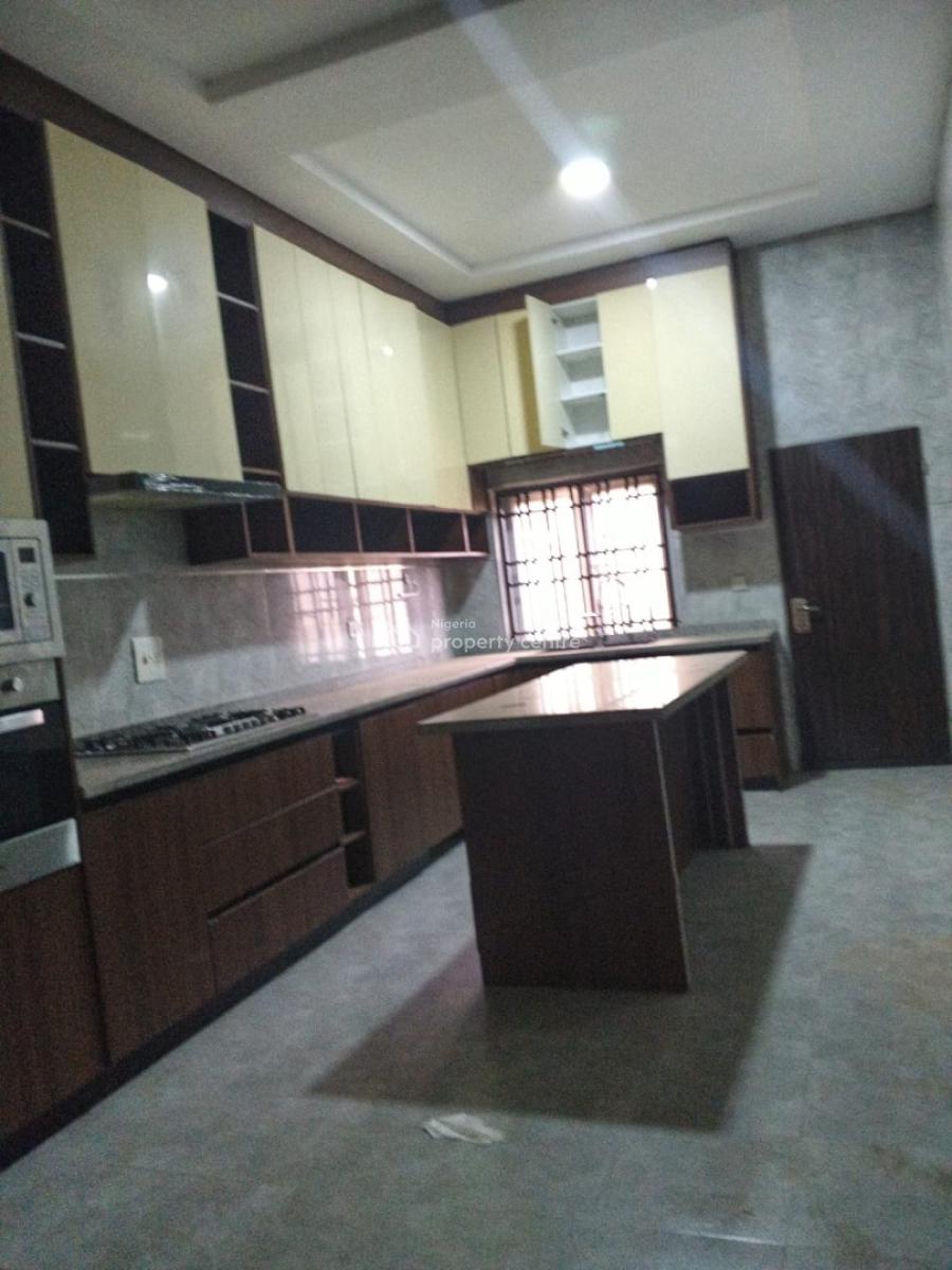 Tastefully Finished 5-bedroom Semi-detached Duplex with Bq, Guzape District, Abuja, Semi-detached Duplex for Rent