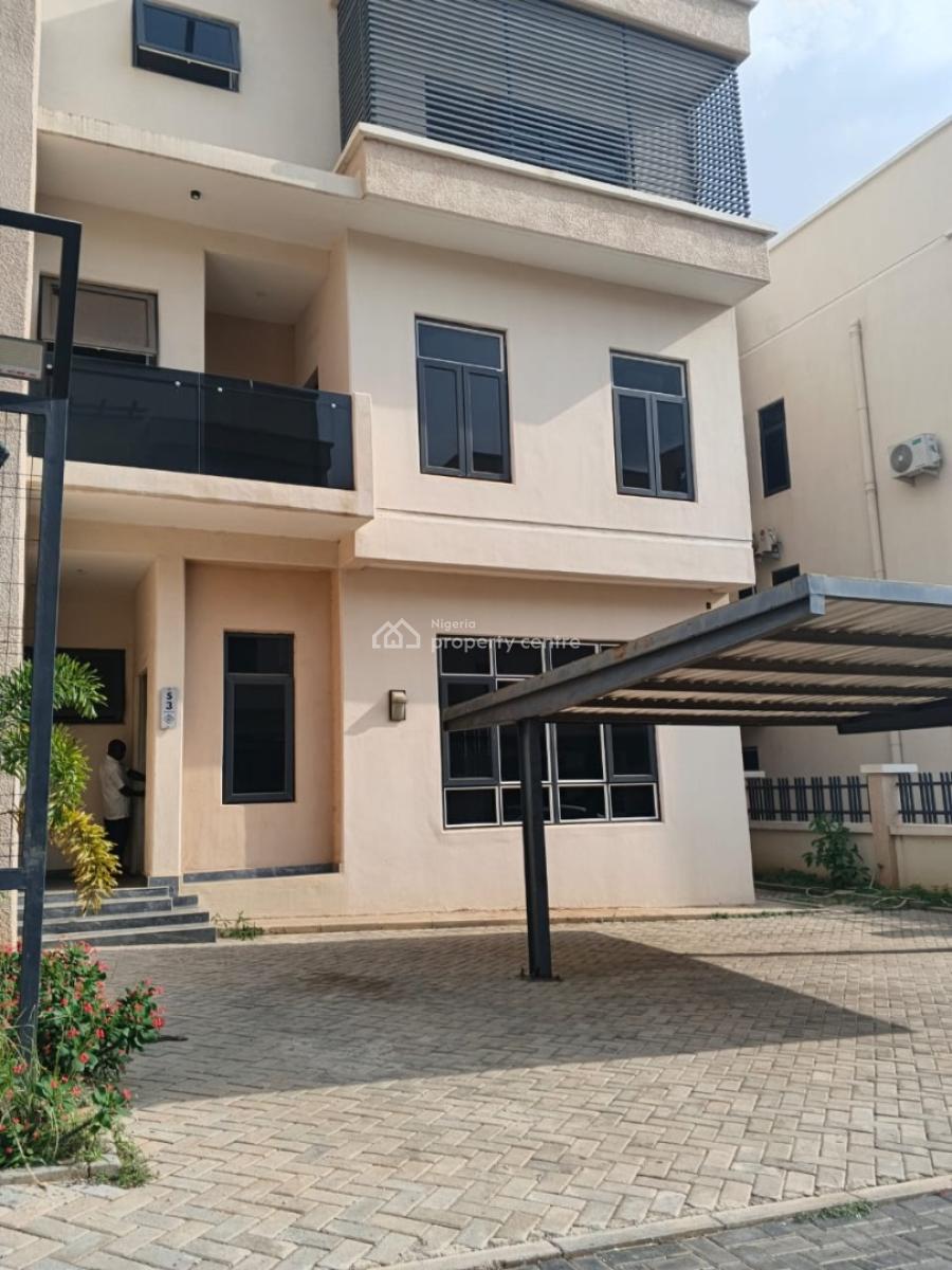 Tastefully Finished 5-bedroom Semi-detached Duplex with Bq, Guzape District, Abuja, Semi-detached Duplex for Rent