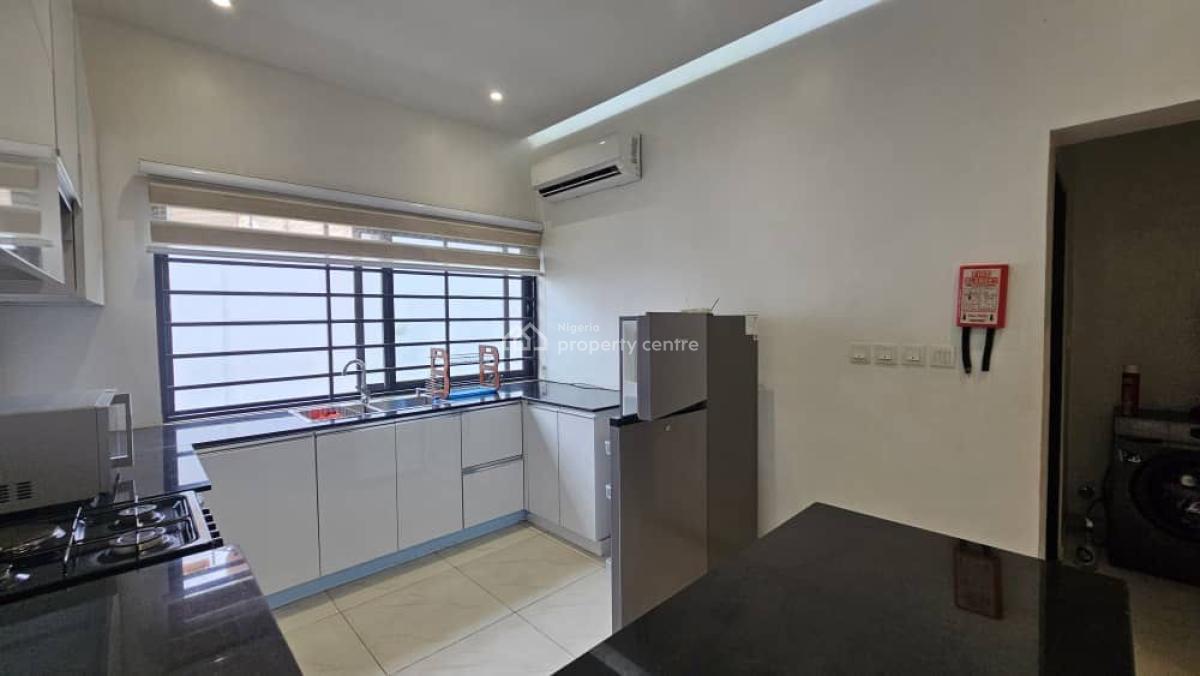 Nicely Built Fully Furnished 3 Bedroom Apartment in an Haven Location, Adeniyi Jones, Ikeja, Lagos, Flat / Apartment for Sale