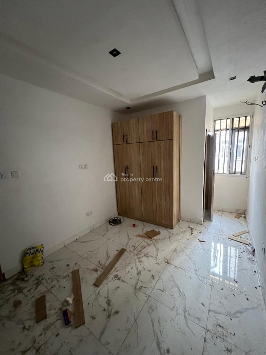 Standard Single Room in a Duplex Shared Apt, South Drift Estate Mobile Road Ajah Ilaje, Ilaje, Ajah, Lagos, Self Contain (single Rooms) for Rent
