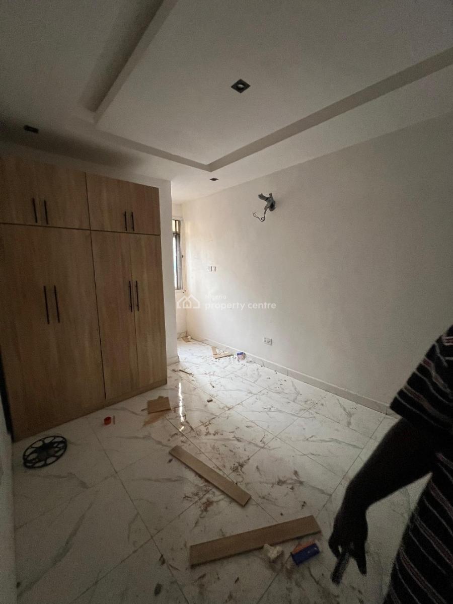 Standard Single Room in a Duplex Shared Apt, South Drift Estate Mobile Road Ajah Ilaje, Ilaje, Ajah, Lagos, Self Contain (single Rooms) for Rent